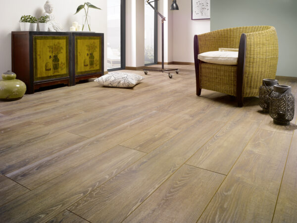 Laminate Alsapan - Balearic Oak(622) 12mm AC6